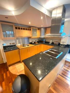 2 bedroom flat to rent, South Quays, Crossharbour, Canary Wharf E14