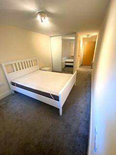 2 bedroom flat to rent, South Quays, Crossharbour, Canary Wharf E14