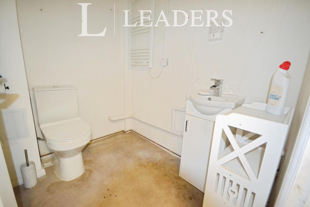 52939392 cloakroom