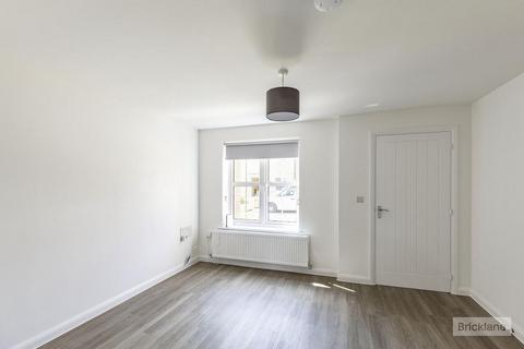 3 bedroom terraced house to rent, Overstone Gate, Northampton NN6