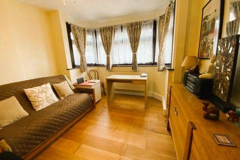 undefined, Hornchurch RM12