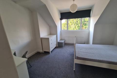 6 bedroom house to rent, Brudenell Road, Leeds LS6