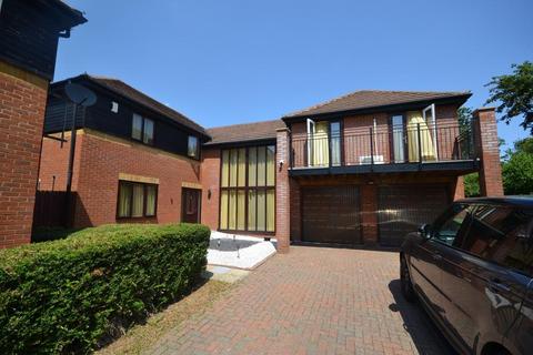 5 bedroom detached house for sale, Shenley Lodge, Milton Keynes MK5