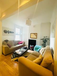undefined, Himley Road, Tooting, Tooting Broadway, London, SW17 9AR
