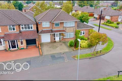 Hillview Crescent, Warden Hills, Luton, Bedfordshire, LU2 7AA