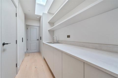 4 bedroom terraced house for sale, Lynwood Close, London
