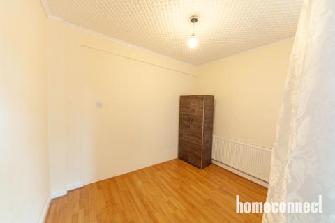 undefined, Rushden Gardens, Ilford