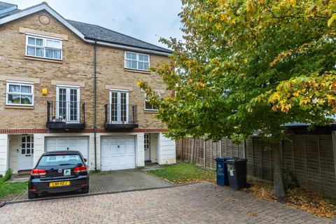 4 bedroom terraced house for sale, London N11
