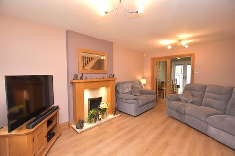 3 bedroom semi-detached house for sale, Coverley Rise, Yeadon, Leeds, West Yorkshire