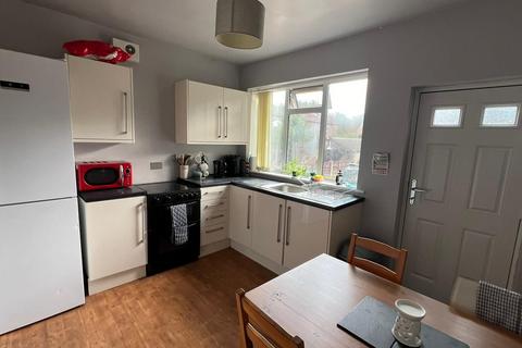 3 bedroom terraced house to rent, Kingswood Road, Manchester