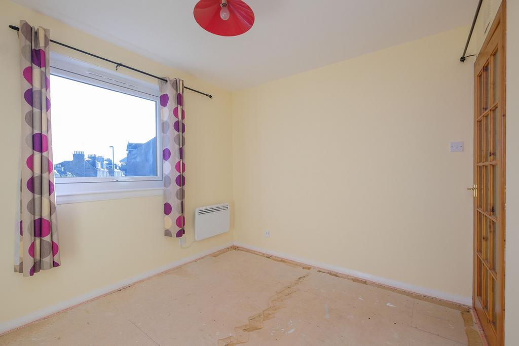 Bedroom 3 alternative view