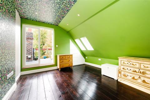 3 bedroom apartment to rent, Fitzjohns Avenue, Hampstead, London, NW3