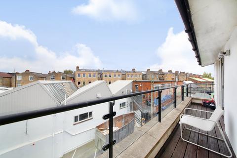 2 bedroom flat to rent, Old Station Way, London SW4