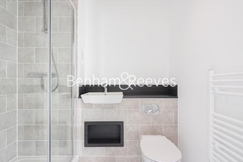 2 bedroom apartment to rent, East Acton Lane, Acton W3