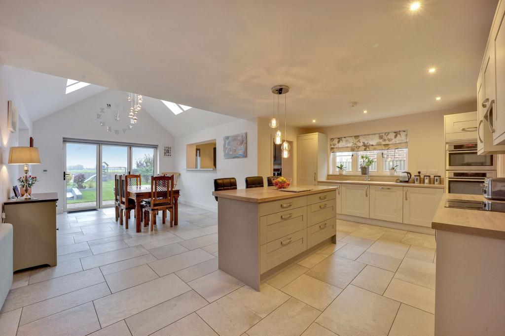 Kitchen/Family Room
