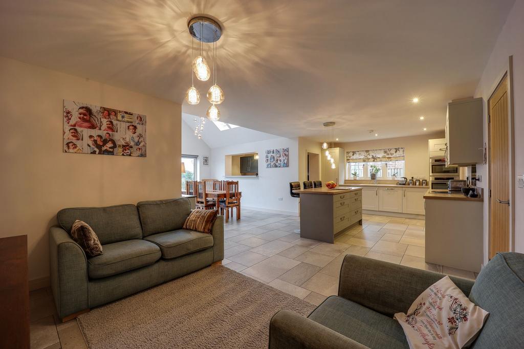 Kitchen/Family Room