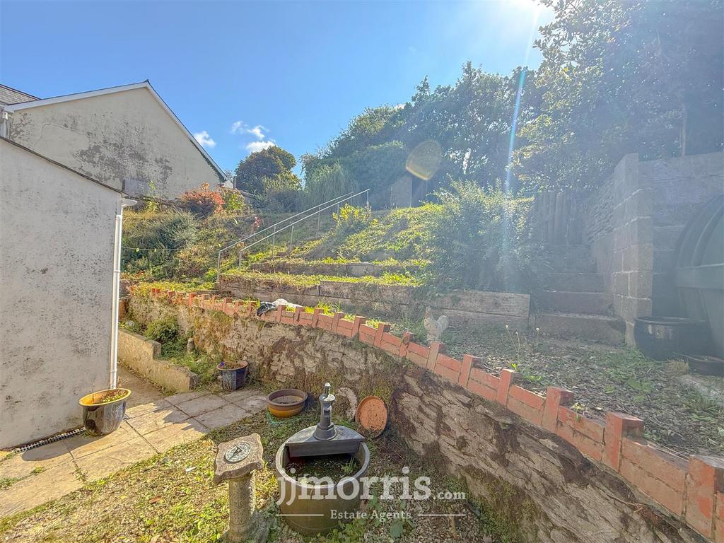 D9771 df8 dc7 f 4 cb3 87 b9 2 ab7 f76 cc465.jpeg