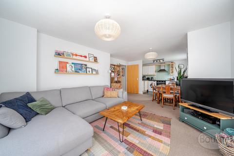 undefined, Tudor Way, Knaphill, Woking, Surrey, GU21