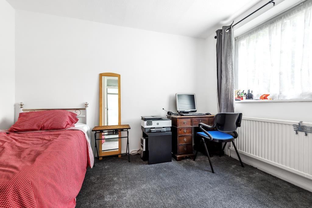 Bedroom 1.jpg