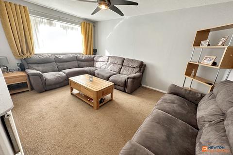 3 bedroom terraced house for sale, Lessingham, Orton Brimbles, Peterborough, PE2