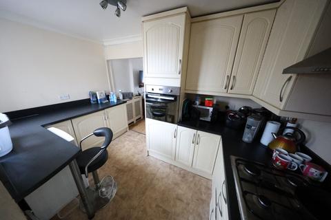 2 bedroom terraced house for sale, Gipsy Lane, Grays