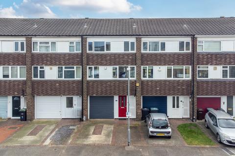 undefined, Weavers Close, Gravesend, Kent, DA11