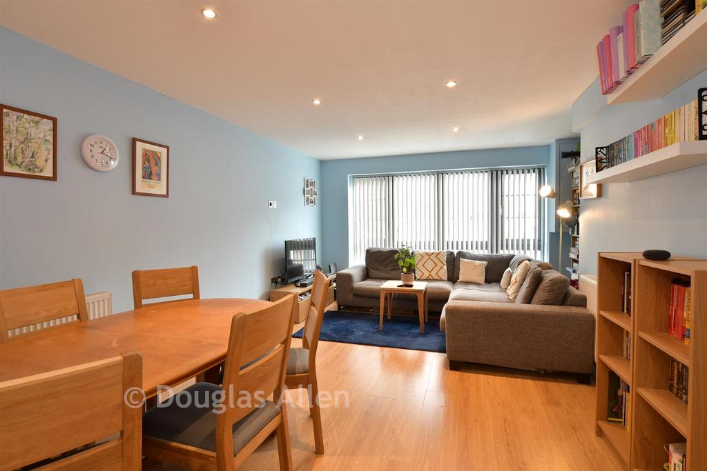 Lounge/Kitchen/Dining Room