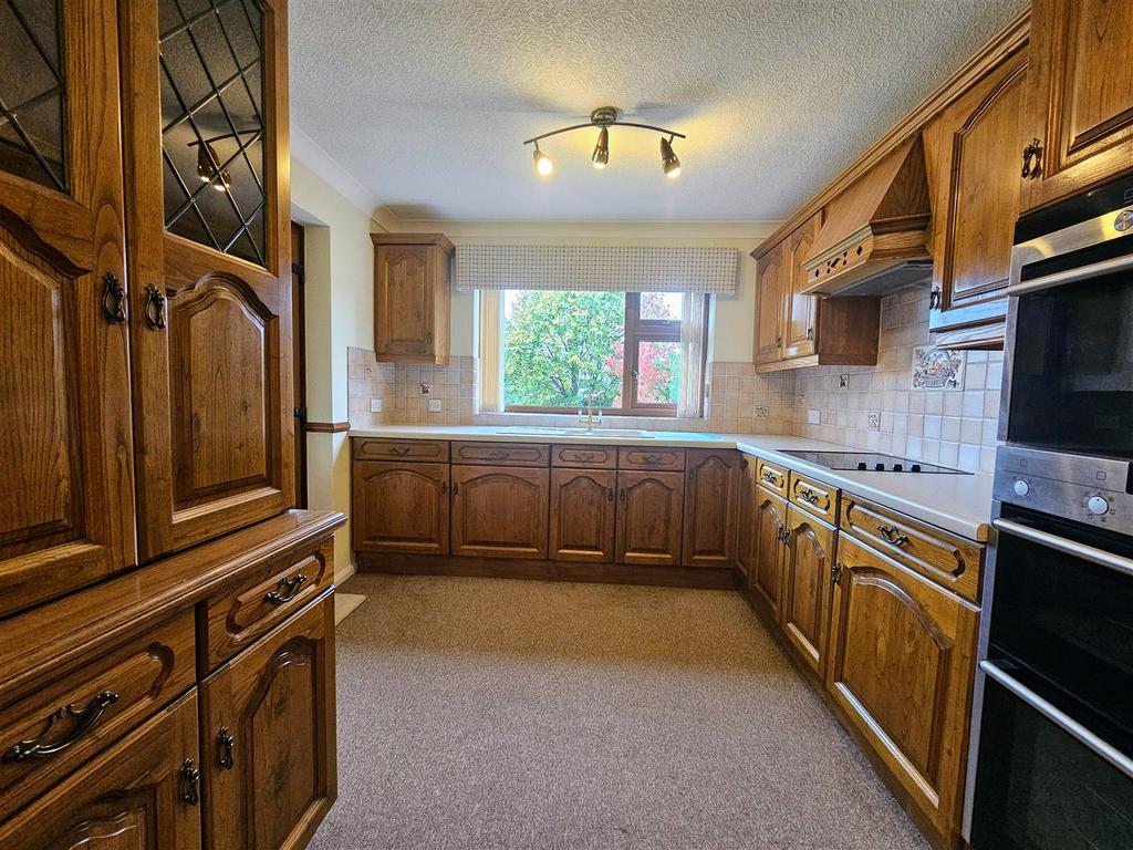 27 Cedar Avenue 3