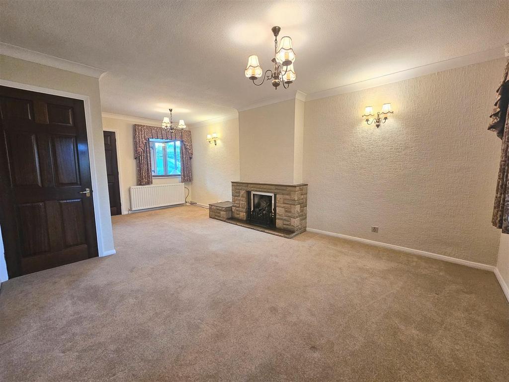 27 Cedar Avenue  4