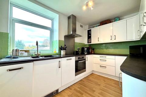 undefined, Belworth Court, Cheltenham, Gloucestershire