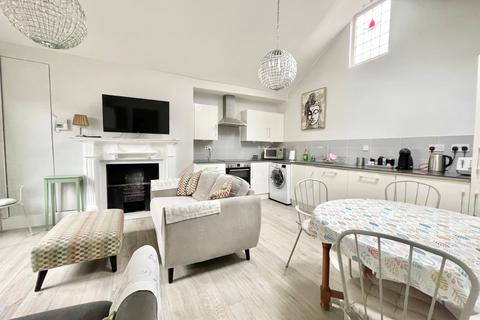 3 bedroom flat to rent, Kent Place, Ramsgate, Kent, CT11