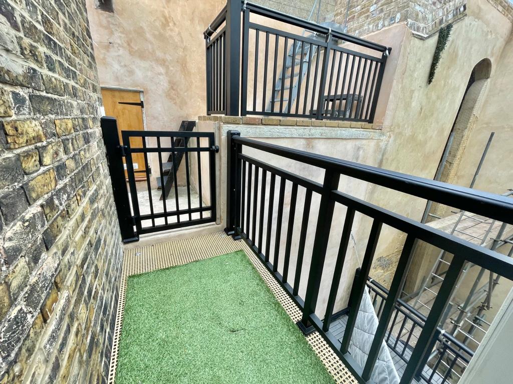 Picture 10