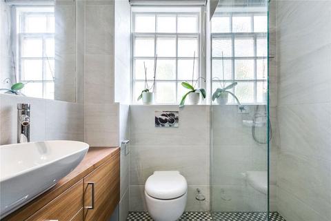 1 bedroom flat for sale, Regis Court, London NW1