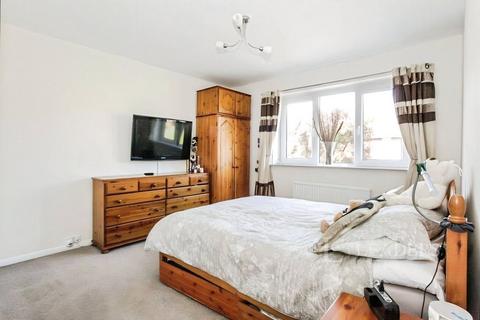 undefined, Trumpington Drive, St. Albans, Hertfordshire