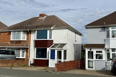 2 bedroom semi-detached house for sale, Mill Hill Road, Cowes