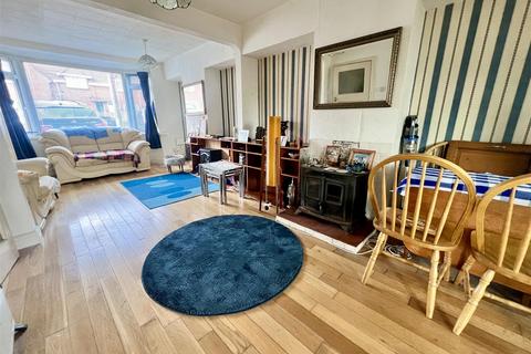 2 bedroom semi-detached house for sale, Mill Hill Road, Cowes