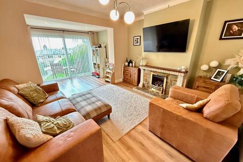 6 Cliff Gardens, Halifax, HX2 7DE