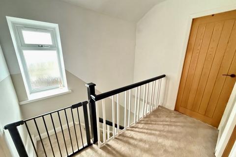 6 Cliff Gardens, Halifax, HX2 7DE