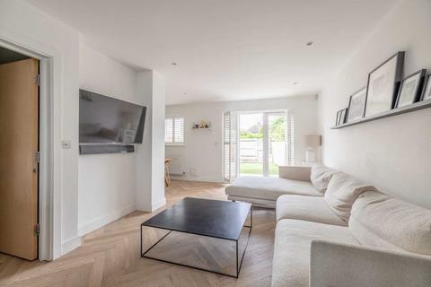 2a Green Lane, Datchet, Slough, SL3 9EX