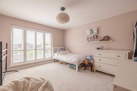 2a Green Lane, Datchet, Slough, SL3 9EX