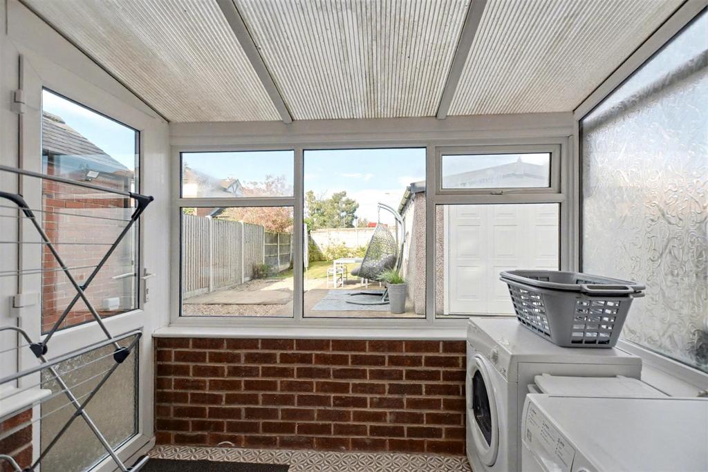 Utility Room 1.jpeg