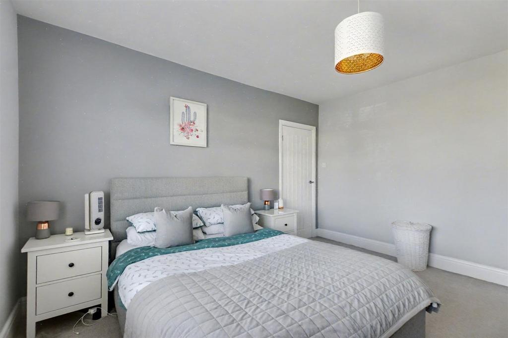 Bedroom 1 2.jpeg