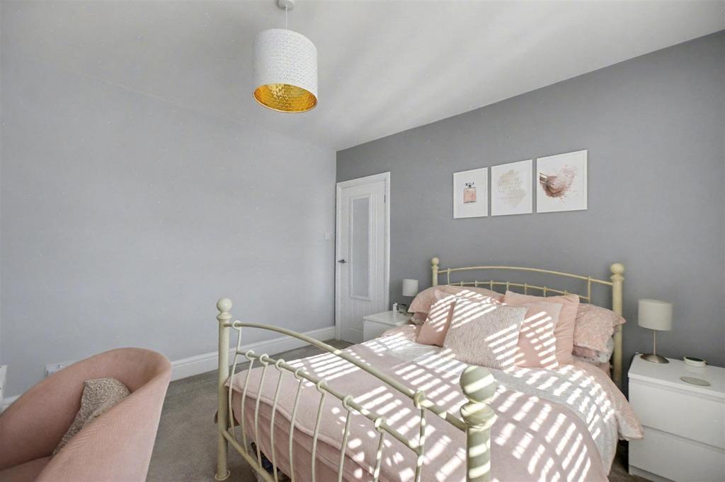Bedroom 2 2.jpeg
