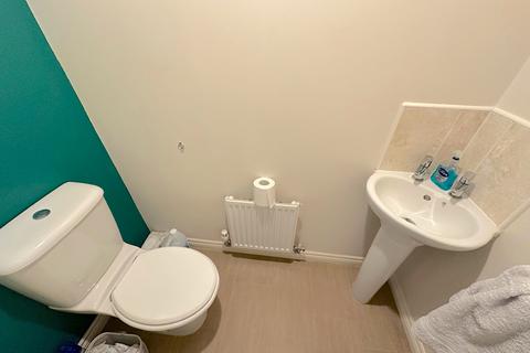 64 Bell Lane, Bloxwich, Walsall, WS3 2JW