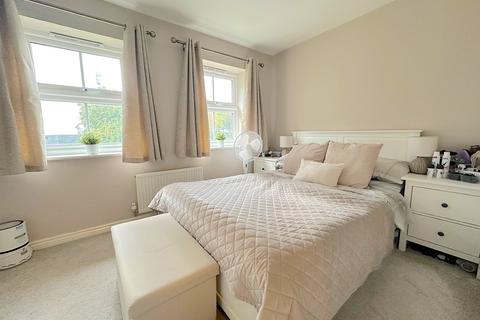 64 Bell Lane, Bloxwich, Walsall, WS3 2JW