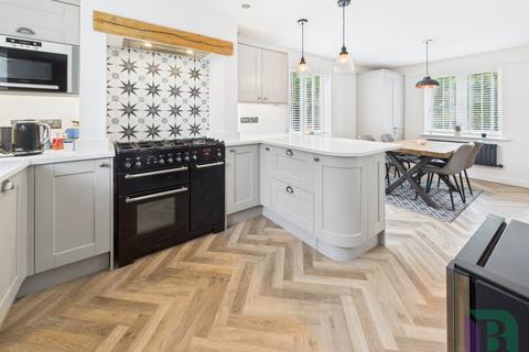 4 bedroom end of terrace house for sale, Newport Road, Milton Keynes MK17