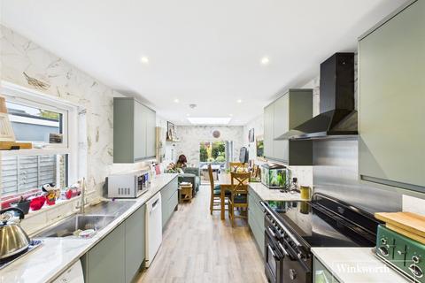 9 Blundells Road, Tilehurst, Reading, RG30 4TR