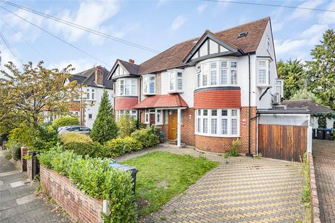 Buxton Drive, New Malden, KT3