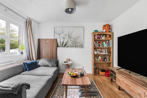 1 bedroom terraced house for sale, Clementine Close, Northfields, Ealing, W13