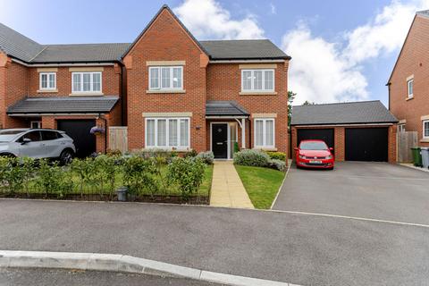4 bedroom detached house for sale, Leamans Road , Haslington CW1
